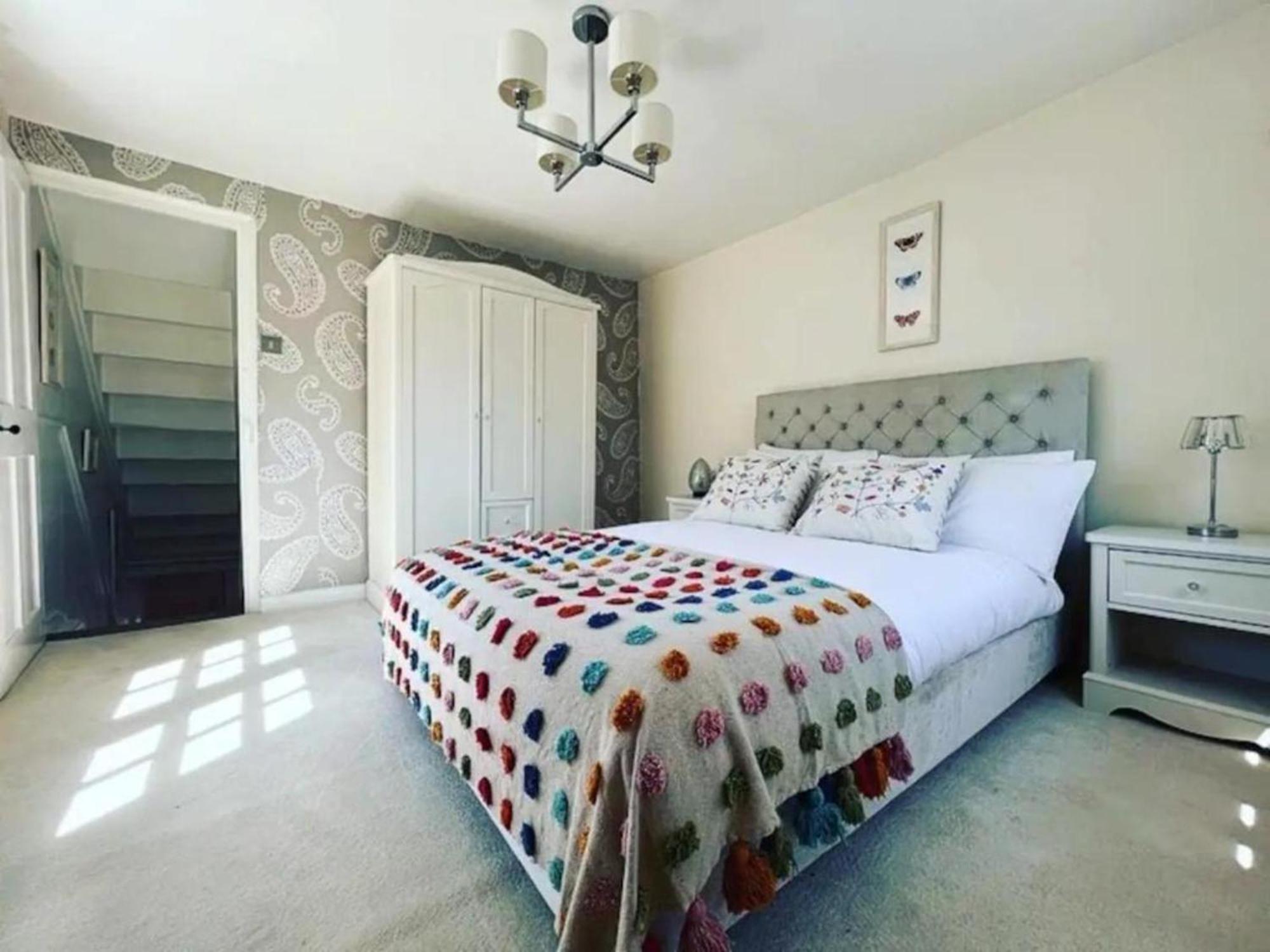 Bridewell Cottage In The Heart Of Tenterden - Pass The Keys Exterior photo