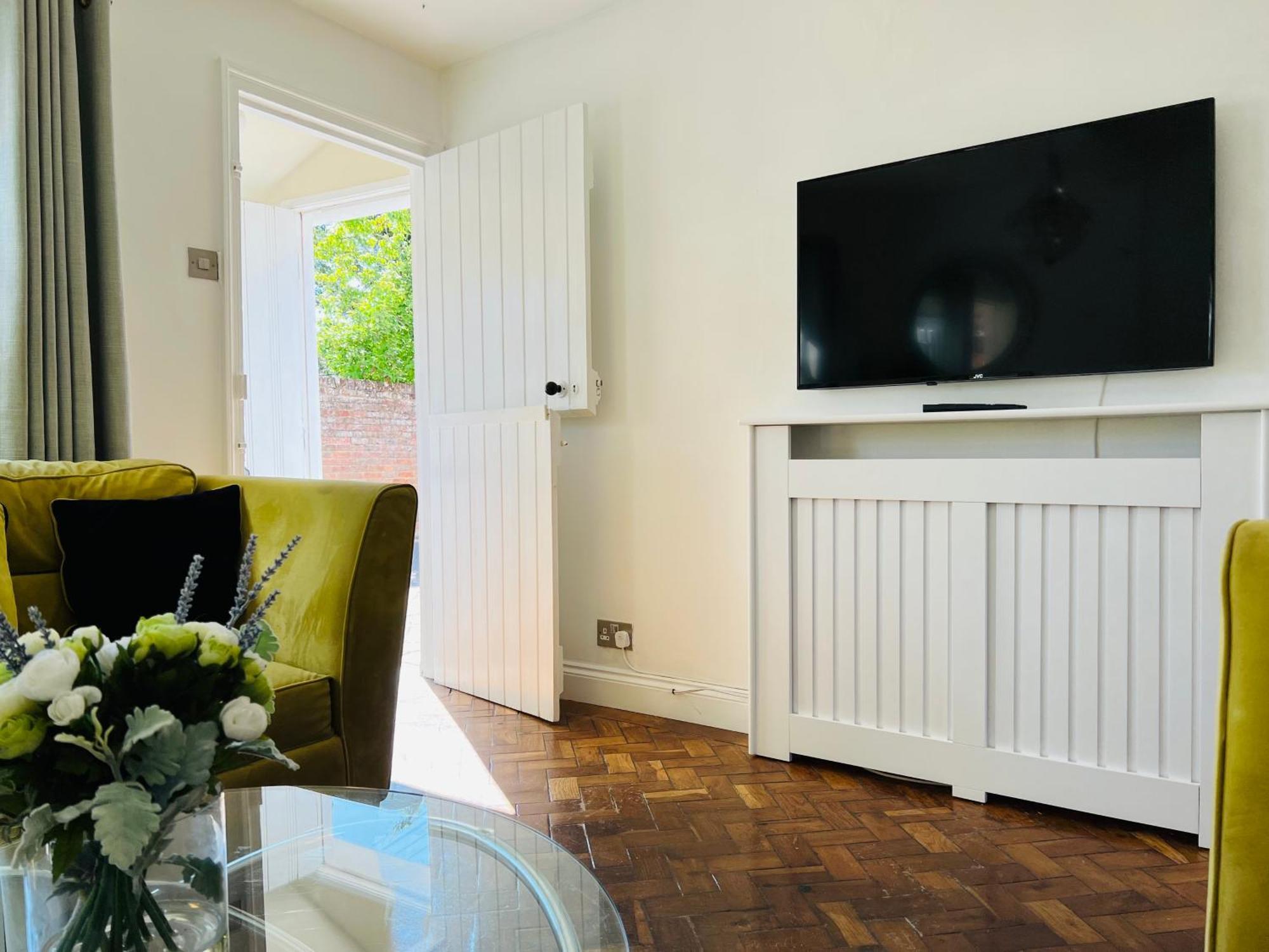 Bridewell Cottage In The Heart Of Tenterden - Pass The Keys Exterior photo